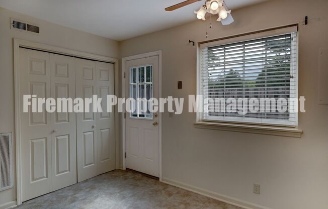 2 beds, 1.5 baths, $1,500, Unit G4