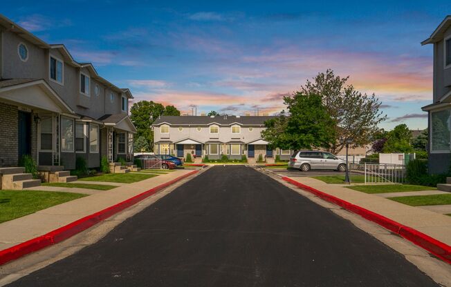 Ideal Cottonwood Location!