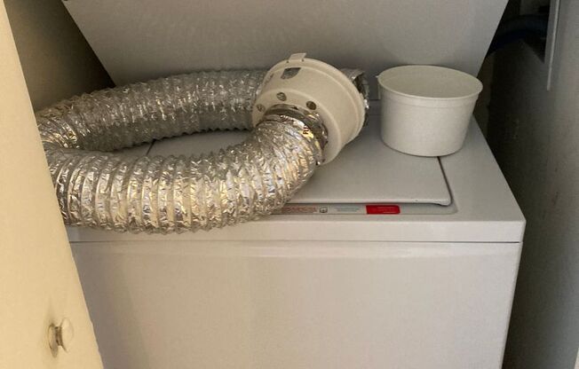 2 beds, 1 bath, 900 sqft, $1,399, Unit 46-4