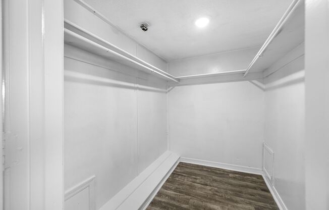 1 bed, 1 bath, 600 sqft, $1,195, Unit 207