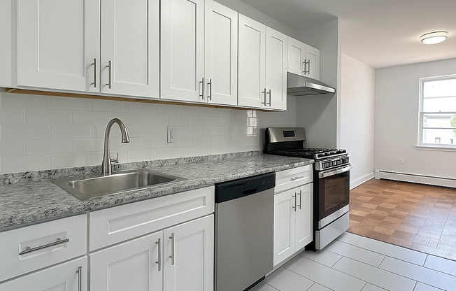 2 beds, 2 baths, 1,272 sqft, $2,450, Unit 4D