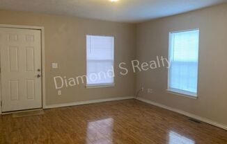 3 beds, 1 bath, $995