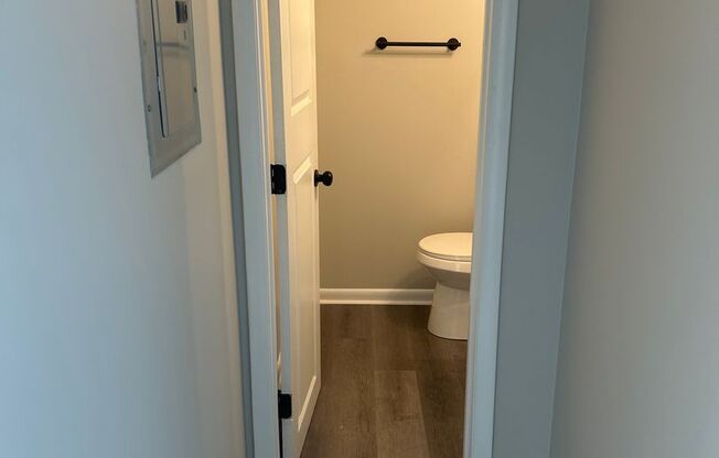 2 beds, 1.5 baths, 1,100 sqft, $1,099, Unit 706-C