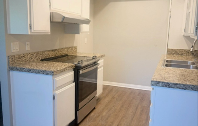 2 beds, 2 baths, 1,100 sqft, $2,895, Unit 7