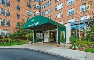 Studio, 1 bath, $2,300, Unit 14L