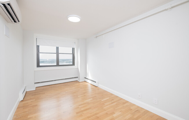 2 beds, 1 bath, 776 sqft, $3,650, Unit 12C