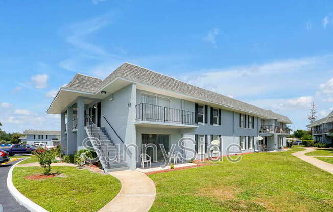 915 W OAK RDG RD