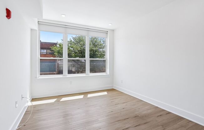 2 beds, 2 baths, 1,000 sqft, $1,950, Unit 303
