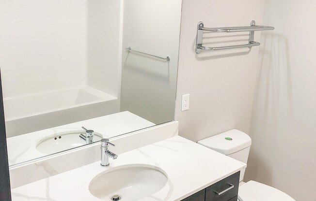 Studio, 1 bath, 460 sqft, $1,695, Unit 227