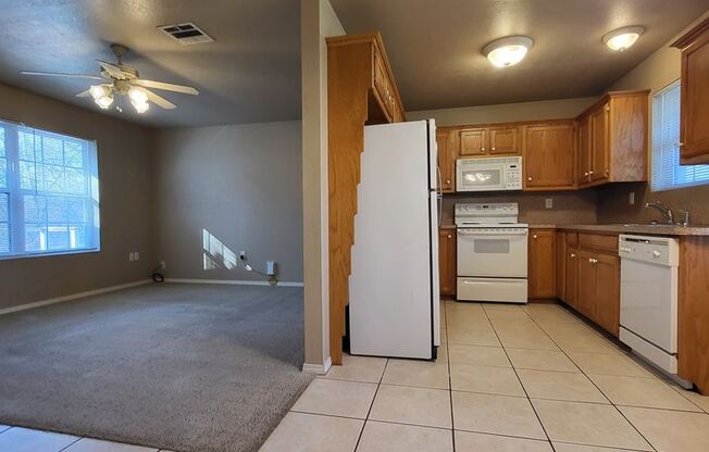 (2) Bed/(2) Bath in Purcell! Avail Nov 1!