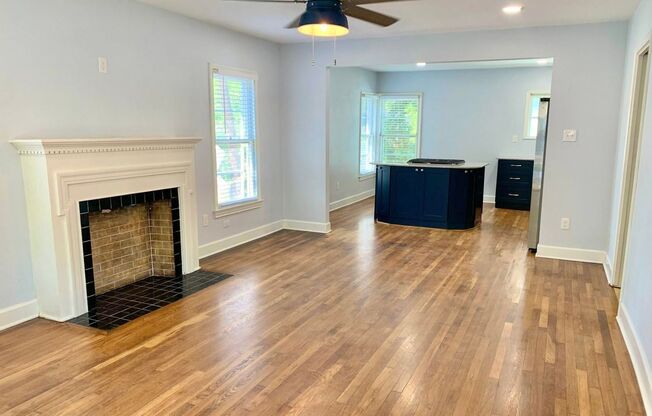 AMAZING 2 Bedroom / 1 Bath Home!