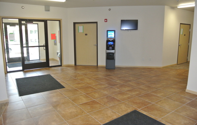 2 beds, 2 baths, $1,025, Unit 208