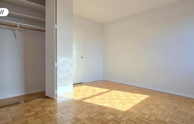 2 beds, 1 bath, $7,300, Unit 23F