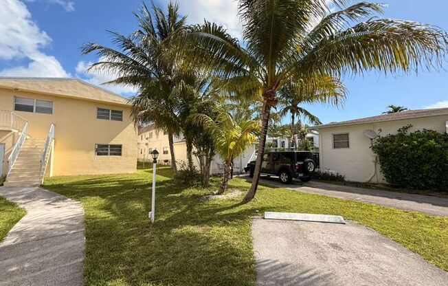 2525 PIERCE ST - SUNMAX HOLLYWOOD