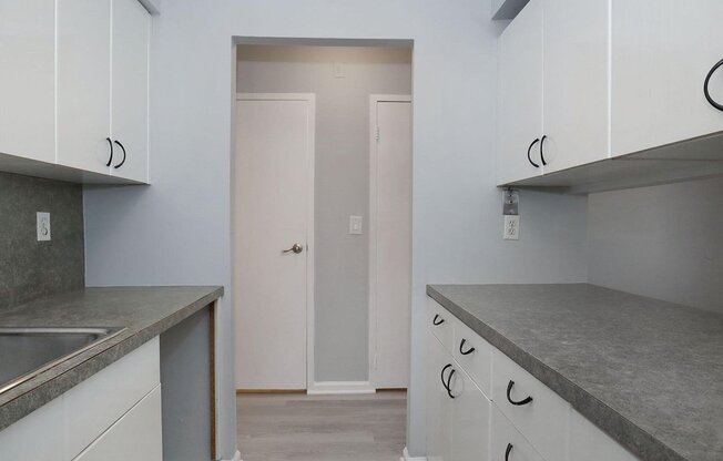 14 ELMWOOD PARK DR