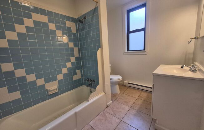 1 bed, 1 bath, 650 sqft, $1,249, Unit 7235 Penn Ave. #3A