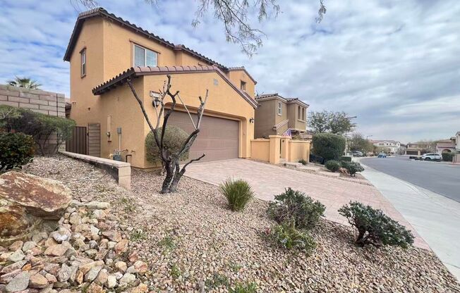Beautifully upgraded house in Summerlin
