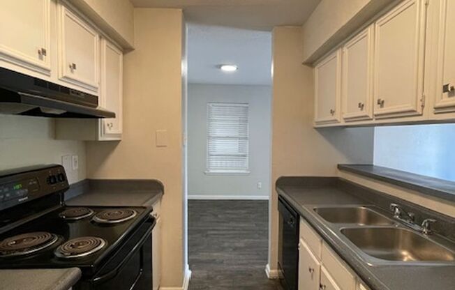 2 beds, 2 baths, 931 sqft, $1,195, Unit 05-0502