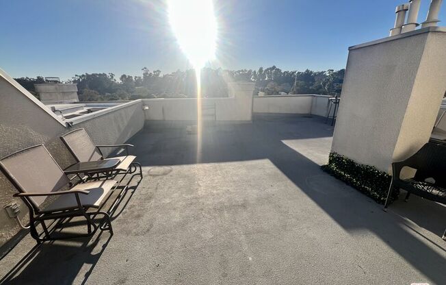 390 S SEPULVEDA BLVD