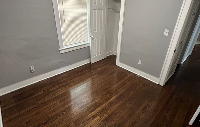 2 beds, 1 bath, $1,250