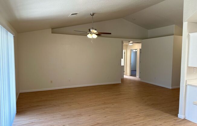 132 W. ROBIN AVE. - 3 BEDROOM 2 BATHROOM - VISALIA