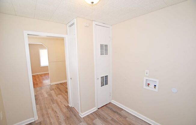 2 beds, 1 bath, $1,700