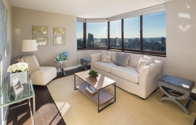 1 bed, 1 bath, 630 sqft, $6,474, Unit 17F