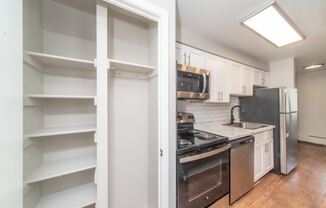 Large pantry in the kitchen for extra storage