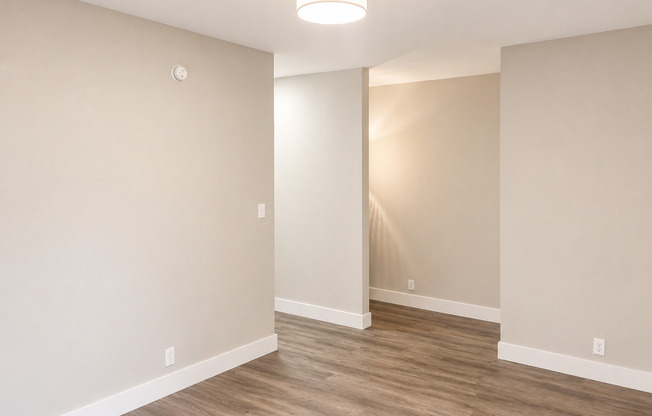 Studio, 1 bath, 275 sqft, $1,495, Unit 207