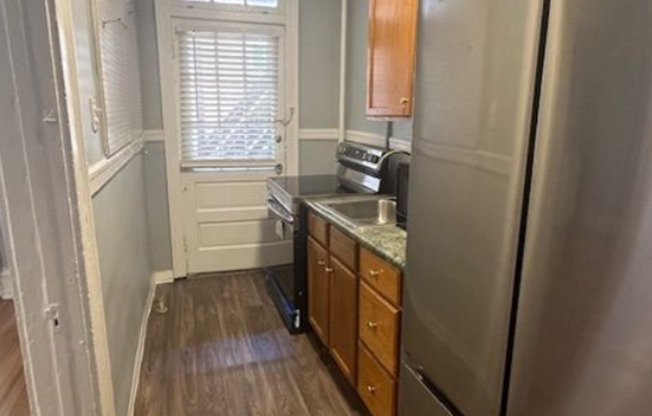 1 bed, 1 bath, 750 sqft, $1,299, Unit 19