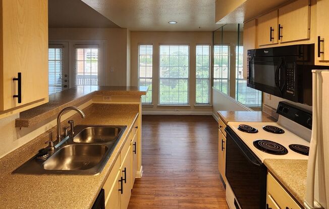1 bed, 1 bath, 660 sqft, $1,395, Unit 509-u