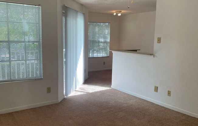 1 bed, 1 bath, 754 sqft, $1,350, Unit 1424