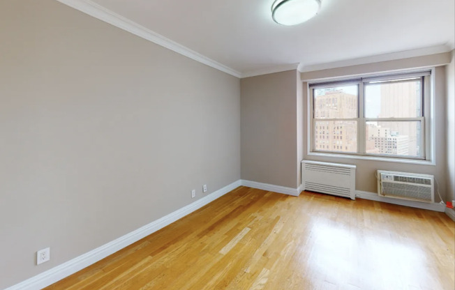 2 beds, 2 baths, $8,395, Unit 31K