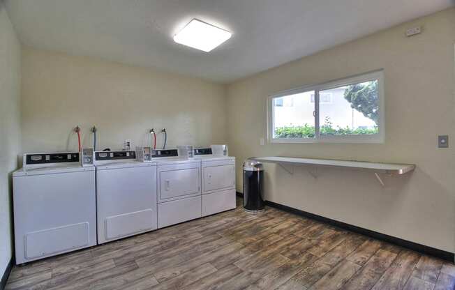 Laundry Room at 720 North Apartments, California