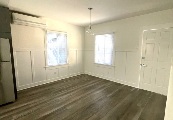 1443 ECHO PARK AVE