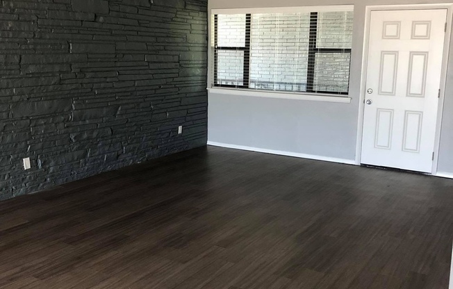 Sandstone Ridge Apartments