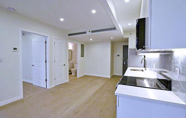 1 bed, 1.5 baths, 565 sqft, $3,150, Unit 2D