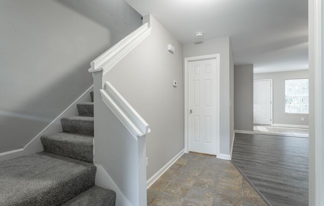 2 Bedroom, 2 Bath townhome in East Brainerd!