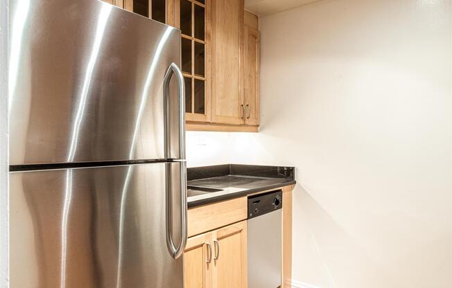 1 bed, 1 bath, 782 sqft, $6,500, Unit 11L