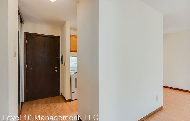 2017 Pillsbury Apartments