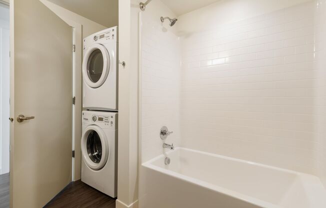 1 bed, 1 bath, 497 sqft, $2,150, Unit 301