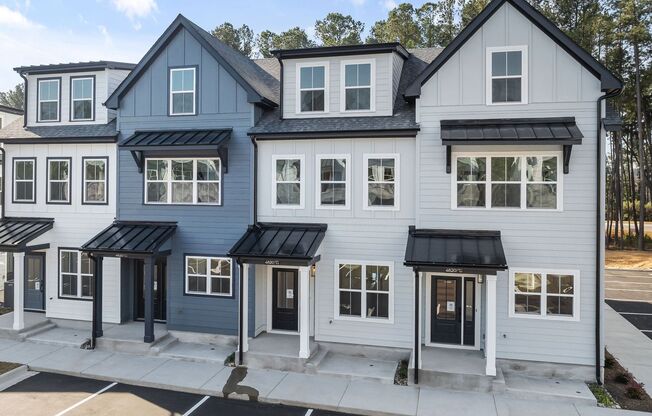 **OFFERING RENT DISCOUNT PROMOTION FOR FIRST 6 MONTHS** New Construction 4BD, 3.5BA Raleigh Townhome in a Great Location