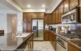 1803 Talmadge Dr. Unit 9