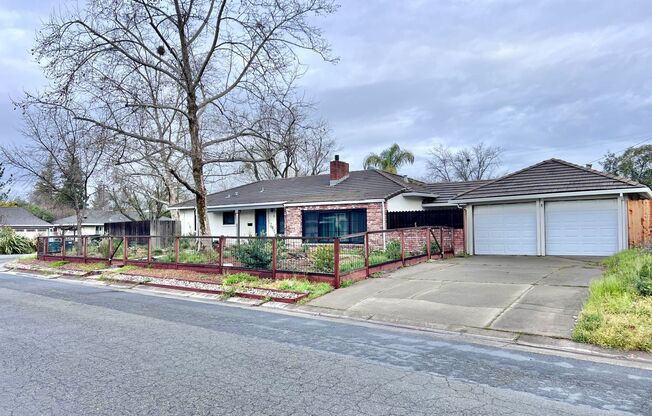 3 Bed / 1.5 Bath | Thornwood Terrace Home Available Now