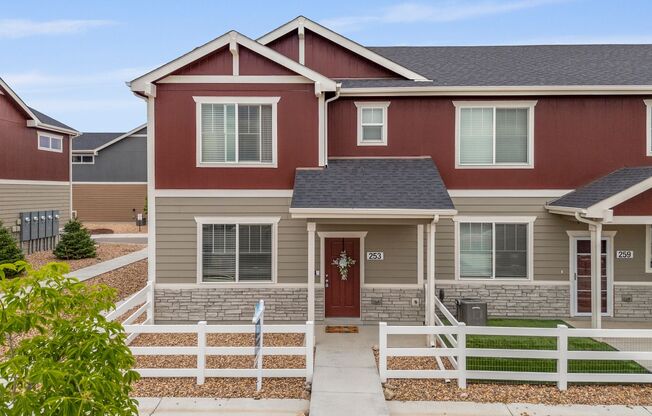 Beautiful 3-Bedroom Townhome with Park Views- Available NOW!