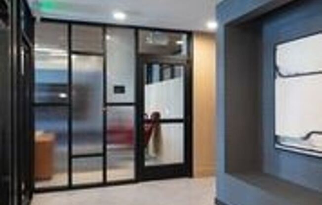 Studio, 1 bath, 254 sqft, $1,275, Unit 211