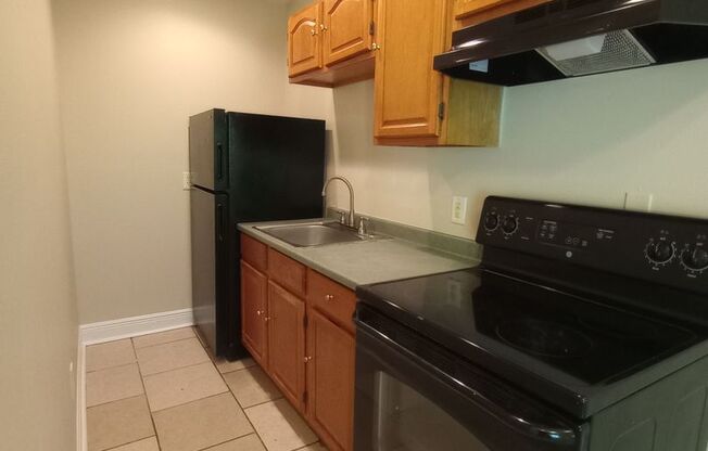 1 bed, 1 bath, 445 sqft, $1,050, Unit 1512-C