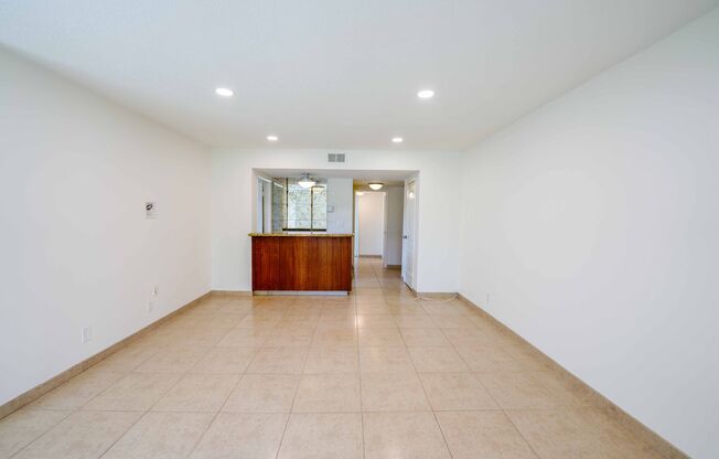 2 beds, 2 baths, 1,000 sqft, $2,900, Unit 106