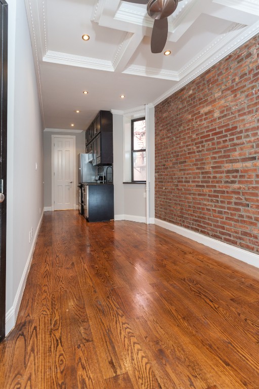 3 W 103 ST