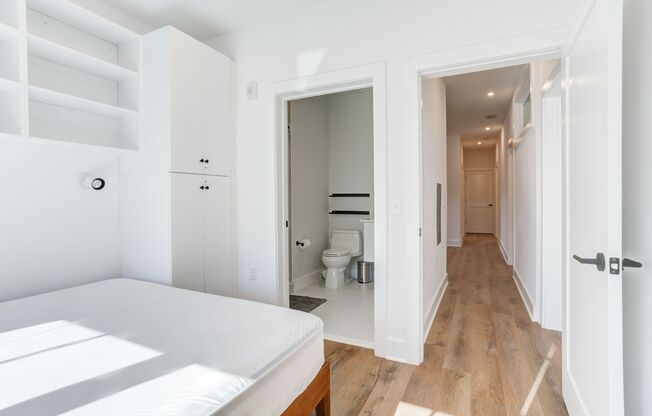 1 bed, 1 bath, 110 sqft, $1,490